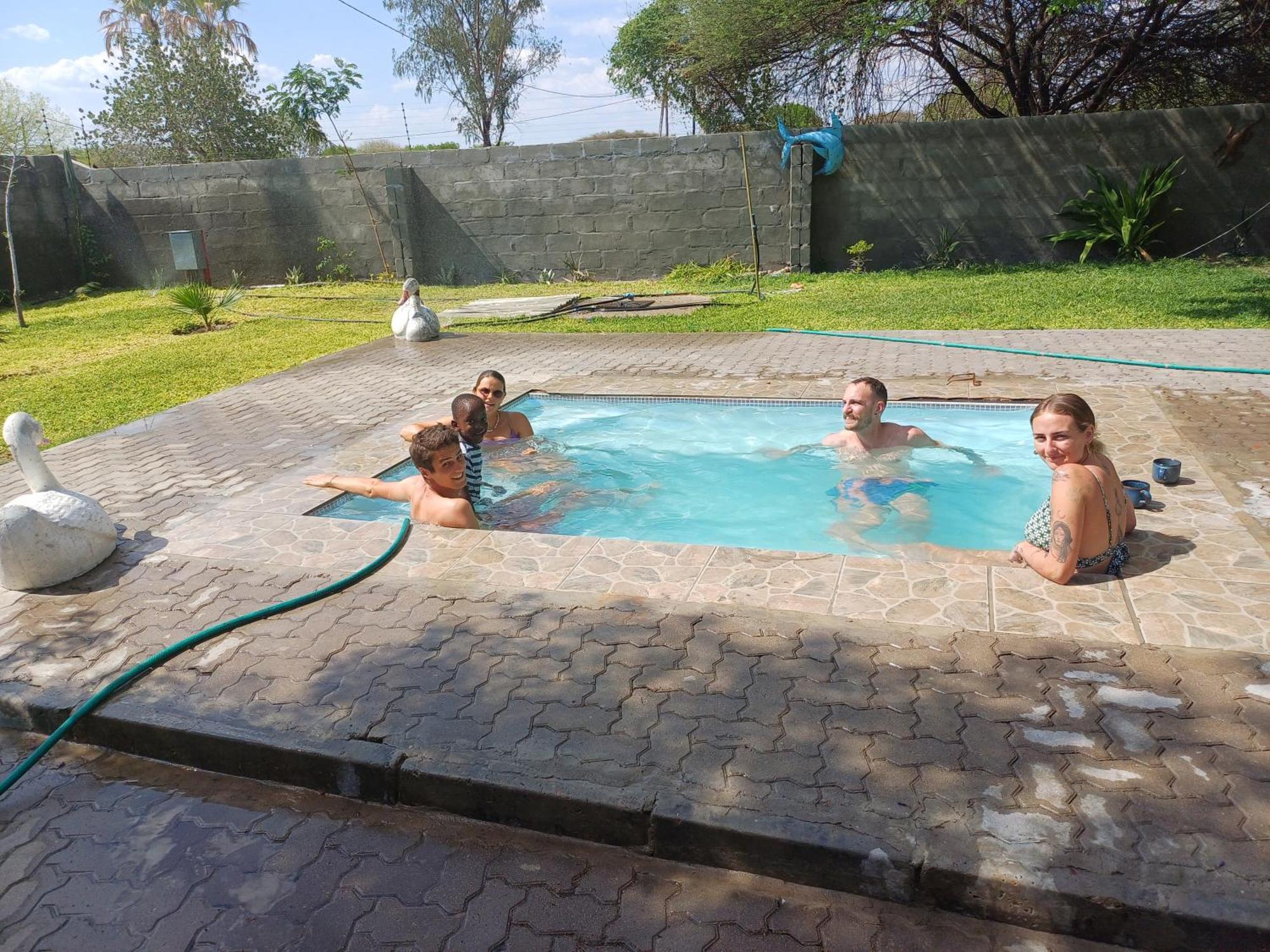 Golentle Home Stay Маун Екстериор снимка